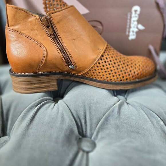 Casta Ravva Size 36 - Picture 3 of 3